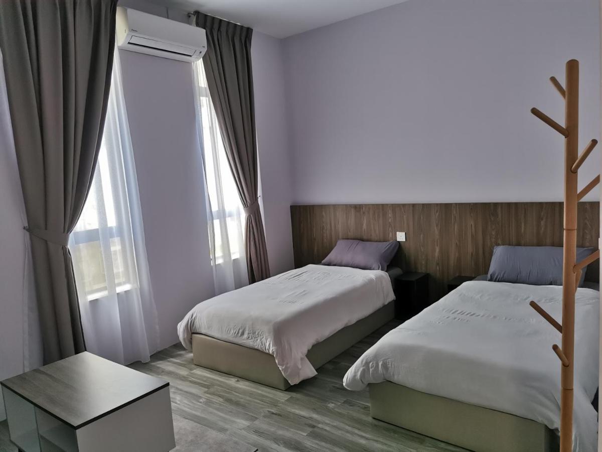 Mersingfirstfloor丰盛港二楼民宿 Exteriör bild