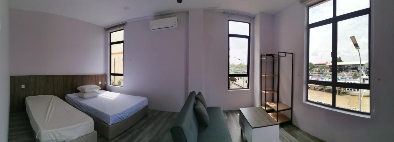 Mersingfirstfloor丰盛港二楼民宿 Exteriör bild